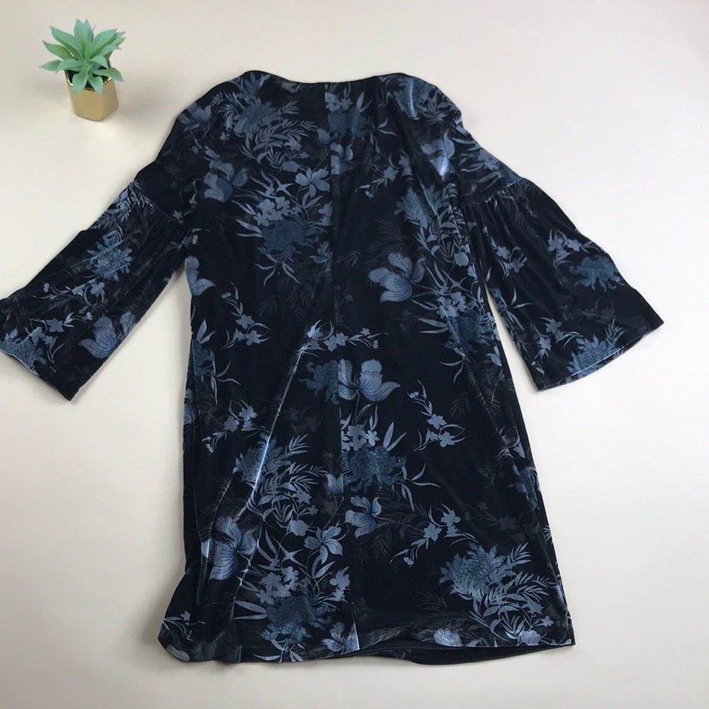 Banana Republic Velvet Floral Bell Sleeve Dress - Picture 6 of 7
